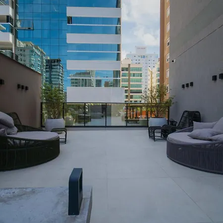 Flat No Coracao De Meia Praia Em Itapema Exterior foto