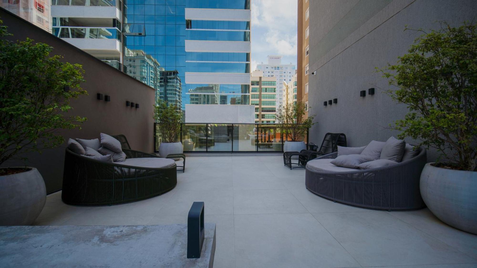 Flat No Coracao De Meia Em Itapema